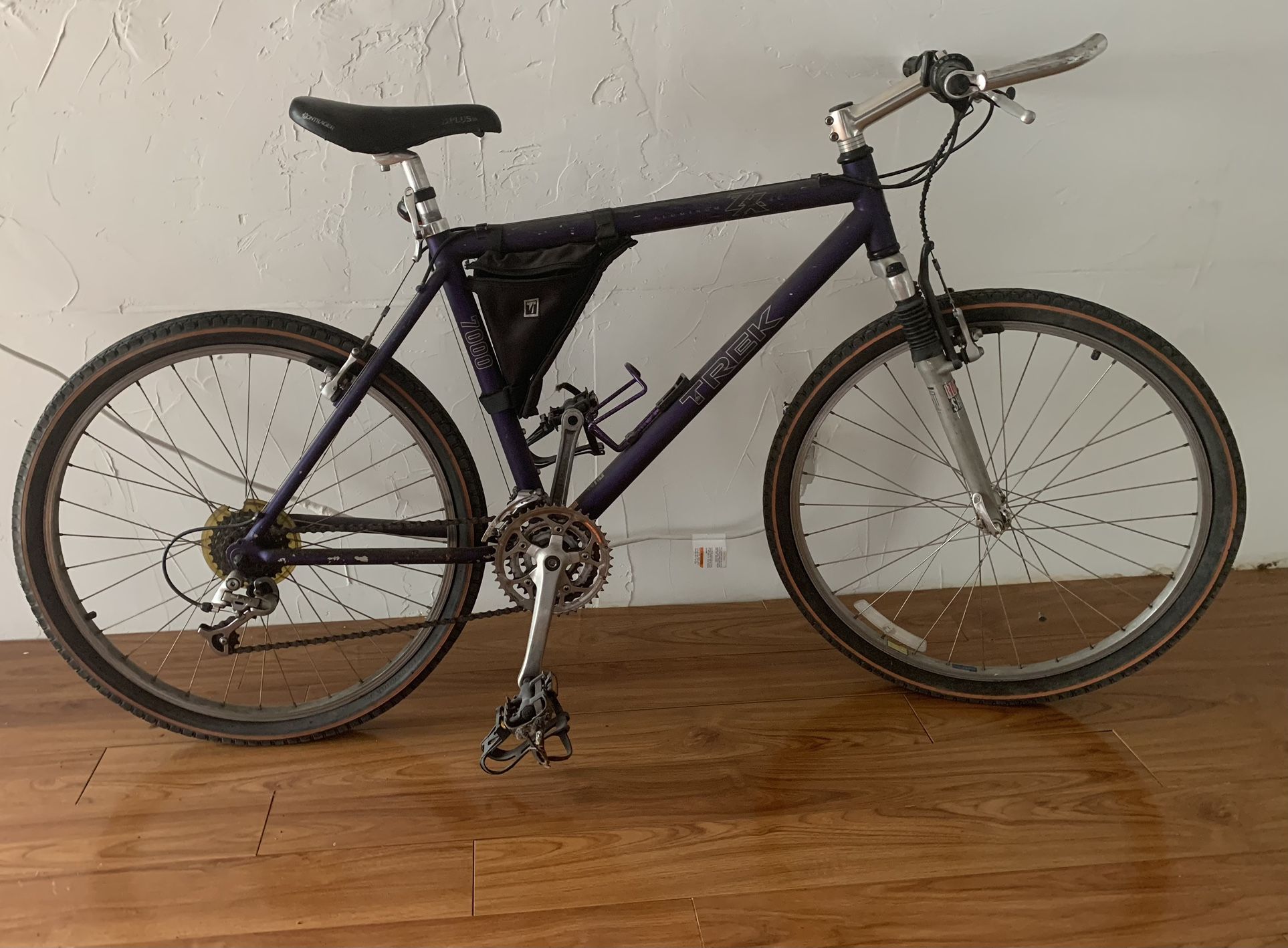 Trek 7000