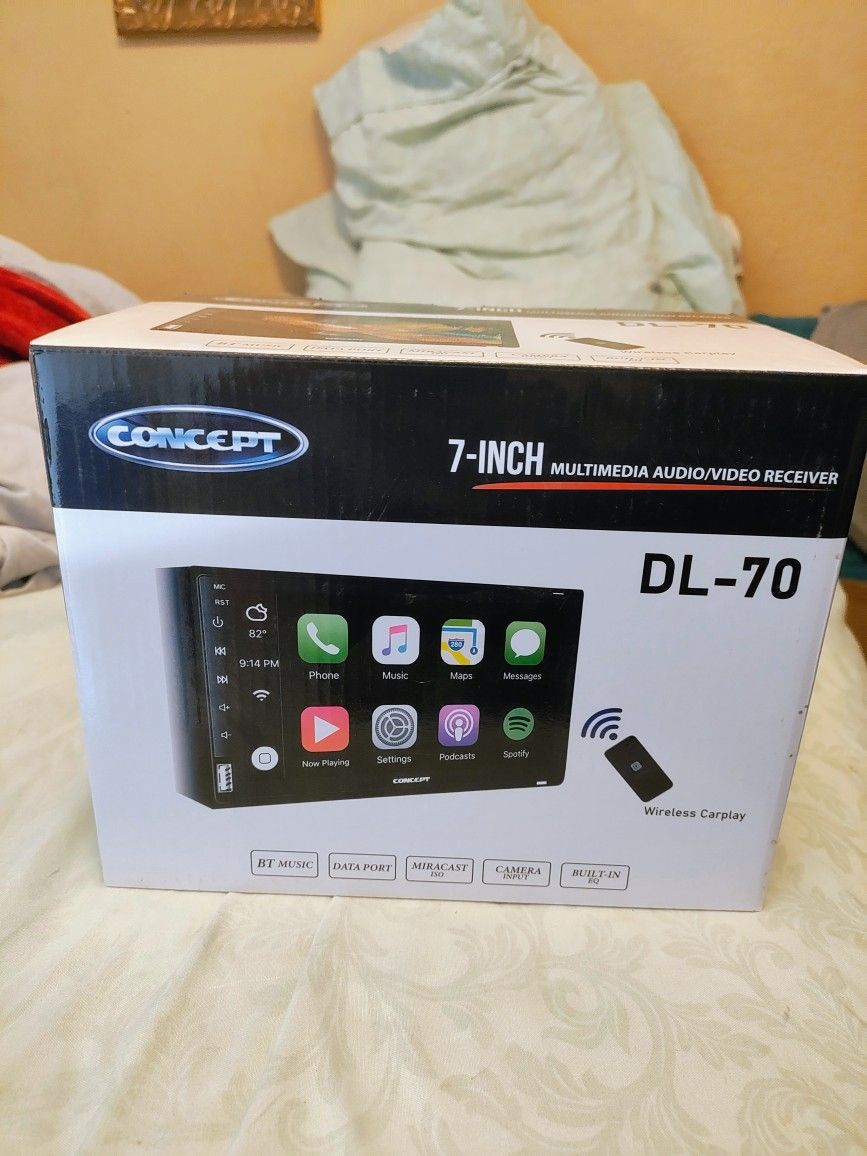 7 Inch Double Din. Touch Screen BT. Brand New