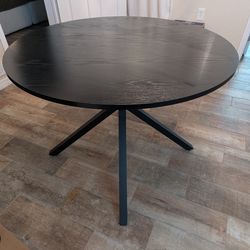 Round Wood Top Dining Table - Black