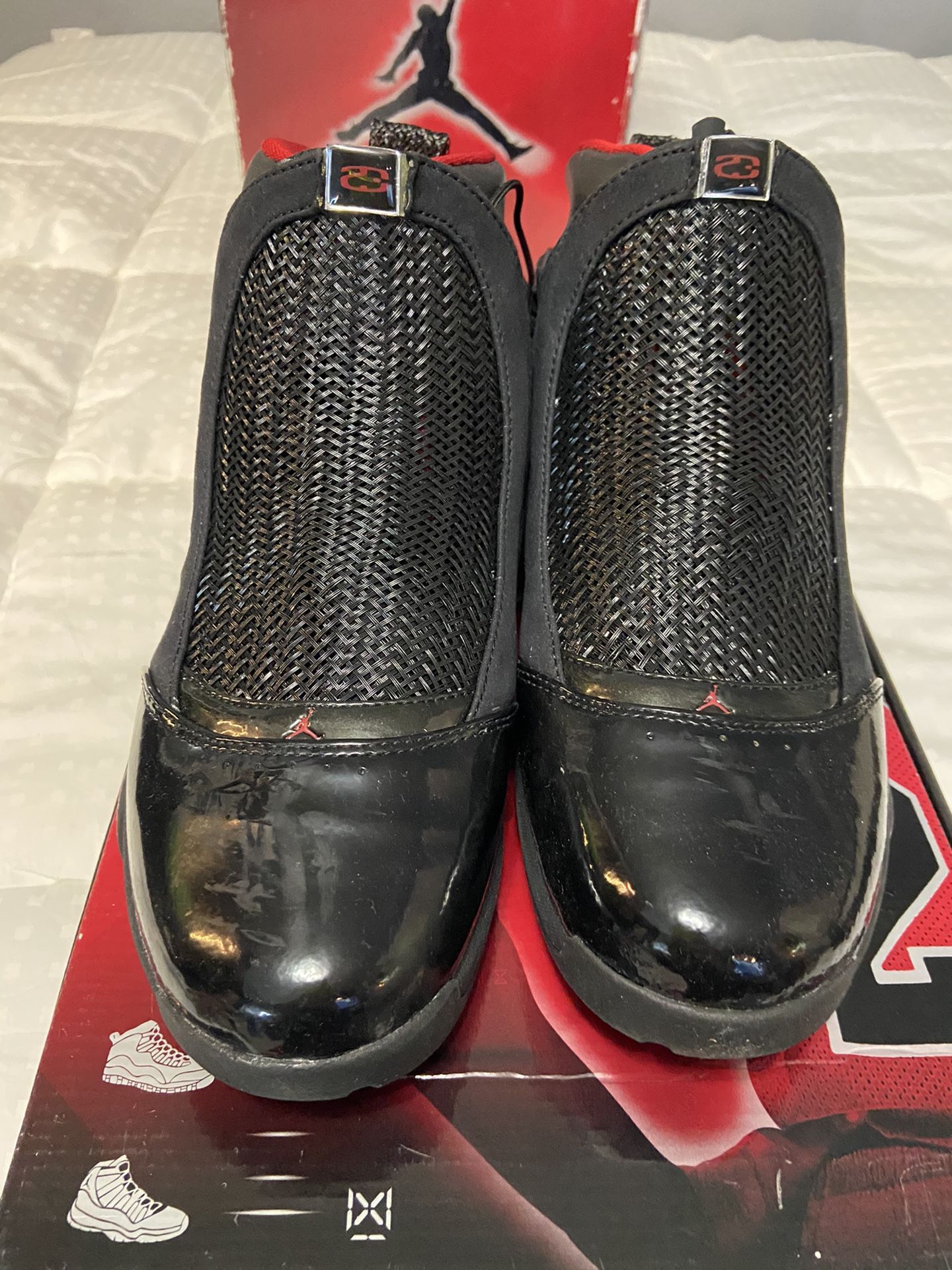 NIKE size 7 Jordan