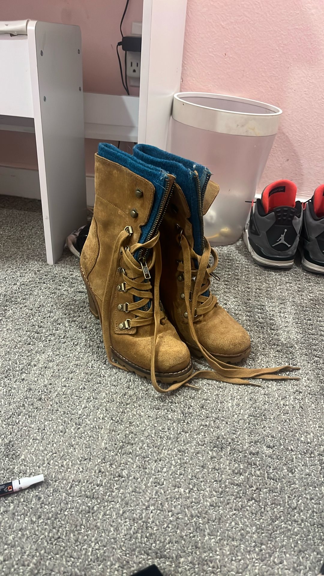 UGG’s vintage winter platform boots
