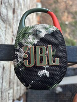 JBL Clip 5 Bluetooth Speaker - Squad Camo - Tested, Works