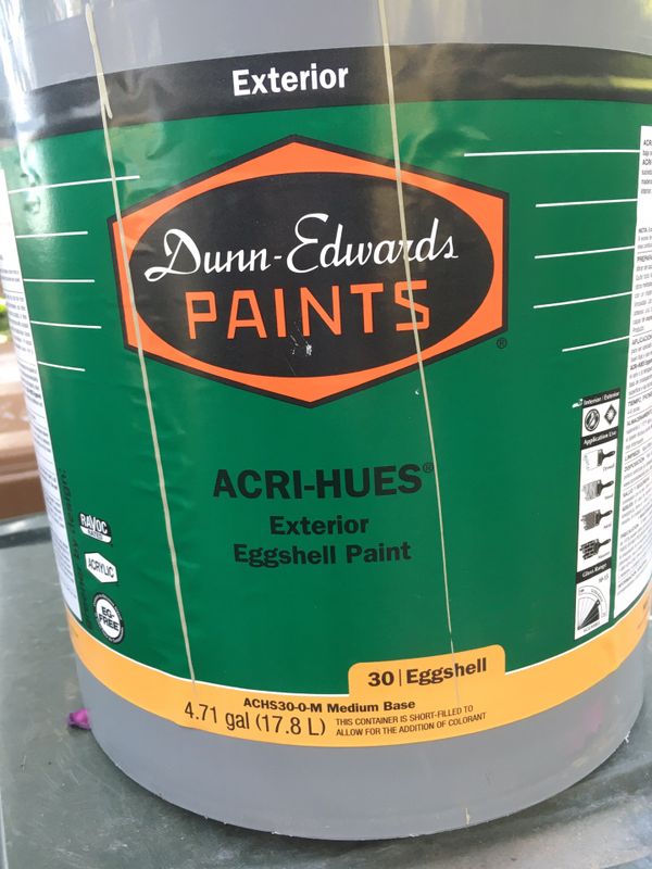 Fresh DUNN EDWARDS AcriHues Exterior Paint for Sale in La Habra