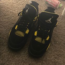Nike Air Bumblebee Jordan 4s