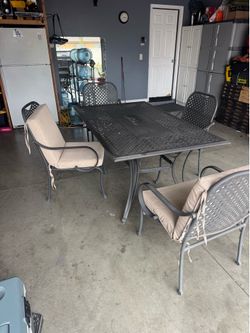 Patio set 5 piece