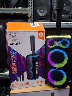 Loud bass subwooer with tower speaker. Free 🎤 🎤