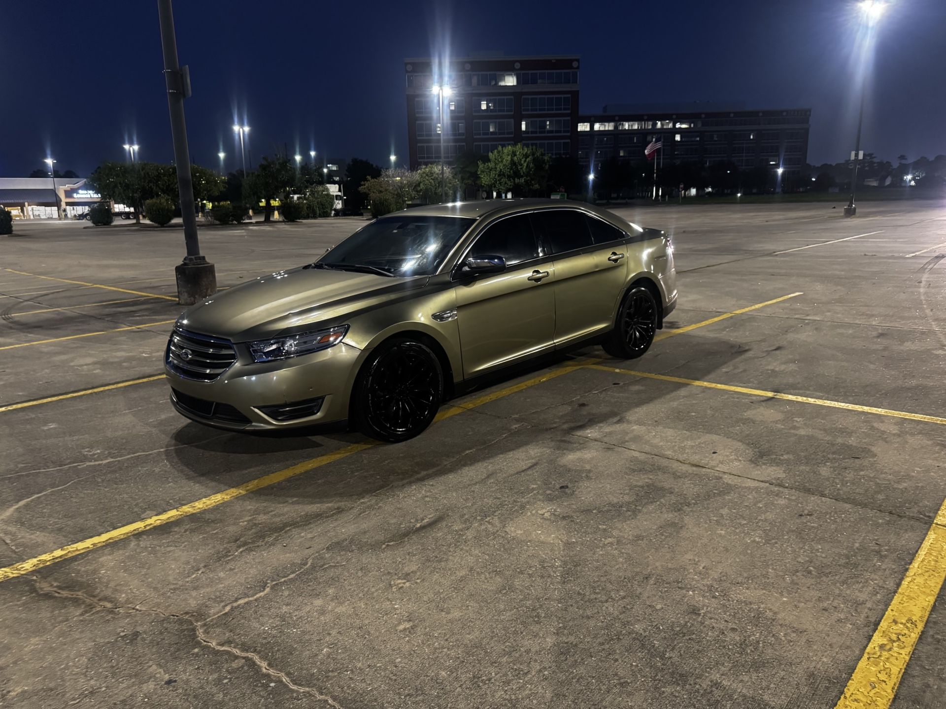 2014 Ford Taurus