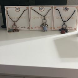 Brand New Unworn Got Collectors Bundle Of Necklaces 