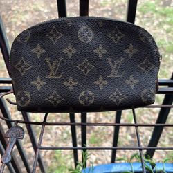 LV Cosmetic Case 