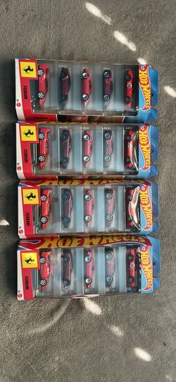 Hot Wheels Ferrari 5 Packs - 4x