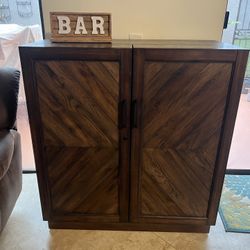 Wood bar (opens And Closes) 