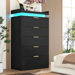 LED 5 drawers Dresser with charge station