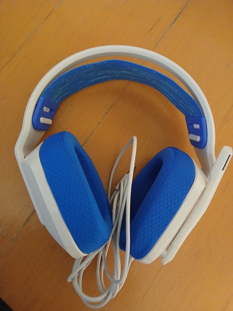 G335 White/Blue