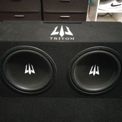 2 12" Subwoofers