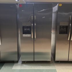 New Frigidaire Side By Side Refrigerator‼️‼️