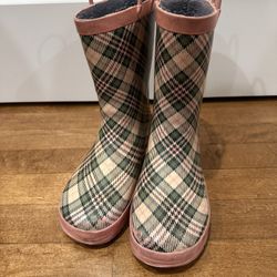 Girls Size US 3 Rain boots With Lining 