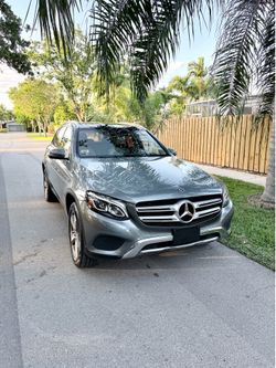 2018 Mercedes Benz glc 300