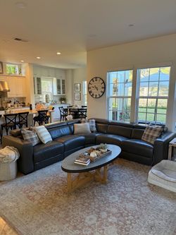 ZGallery Verona 5pc Leather Sectional