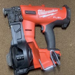 M18 FUEL 18-Volt Lithium-Ion Brushless Cordless Coil Roofing Nailer (Tool Only)
