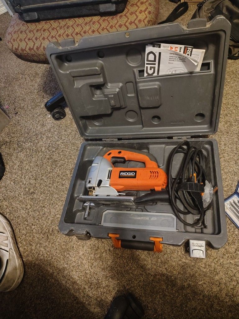 Rigid Corded Jigsaw W/ Blades