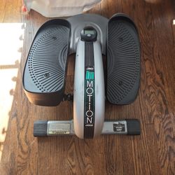 Stamina

Stamina InMotion E-1000 Elliptical Trainer

