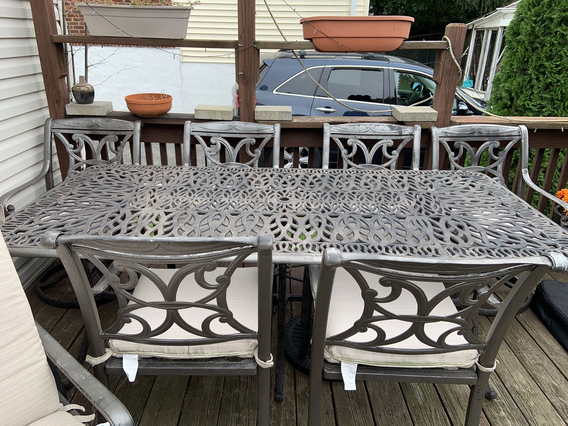 Best offer for Macy’s Chateau outdoor aluminum 7 piece patio dinning set.