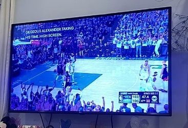 2017 60” lg flat screen tv - not as blue as in pics