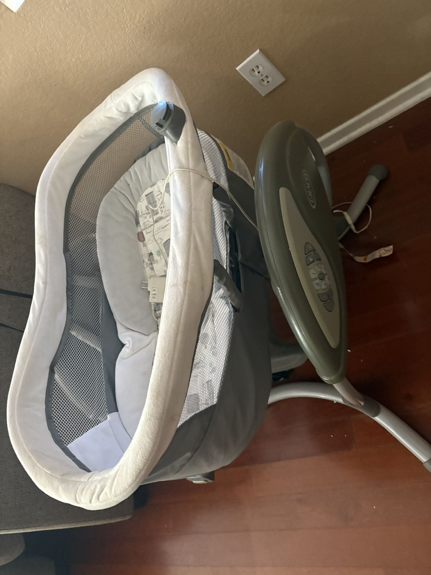 Graco DuoGlider bassinet