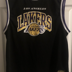 Lowe’s size large jersey