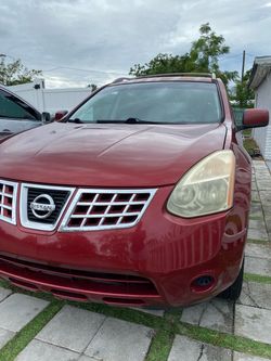 Nissan rogue 2010
