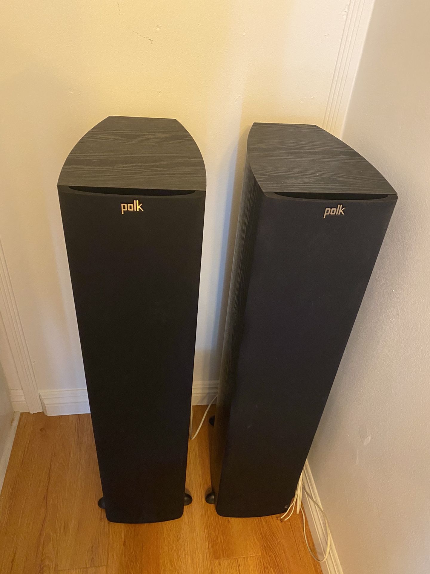 Polk Audio TSX 330t floorstanding speakers