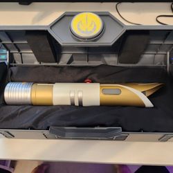 Disney Star Wars Galaxy's Edge Jedi Temple Guard Legacy Lightsaber Hilt RETIRED