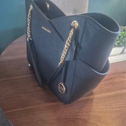 Michael Kors Like New