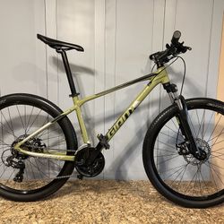 Giant ATX 3 Disc  Bike 27.5” 