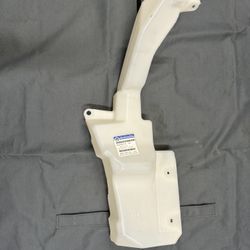 Windshield Wiper Reservior