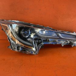 2020-2023 TOYOTA COROLLA RIGHT PASSENGER SIDE FULL LED HEADLIGHT NICE OEM 684E