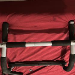 Pull Up Bar 