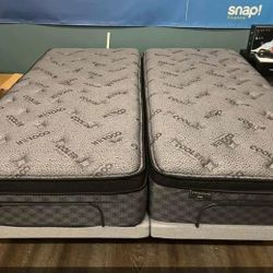 Brand New Adjustable King And Queen - Only A Few Left 🎄🎄🎄