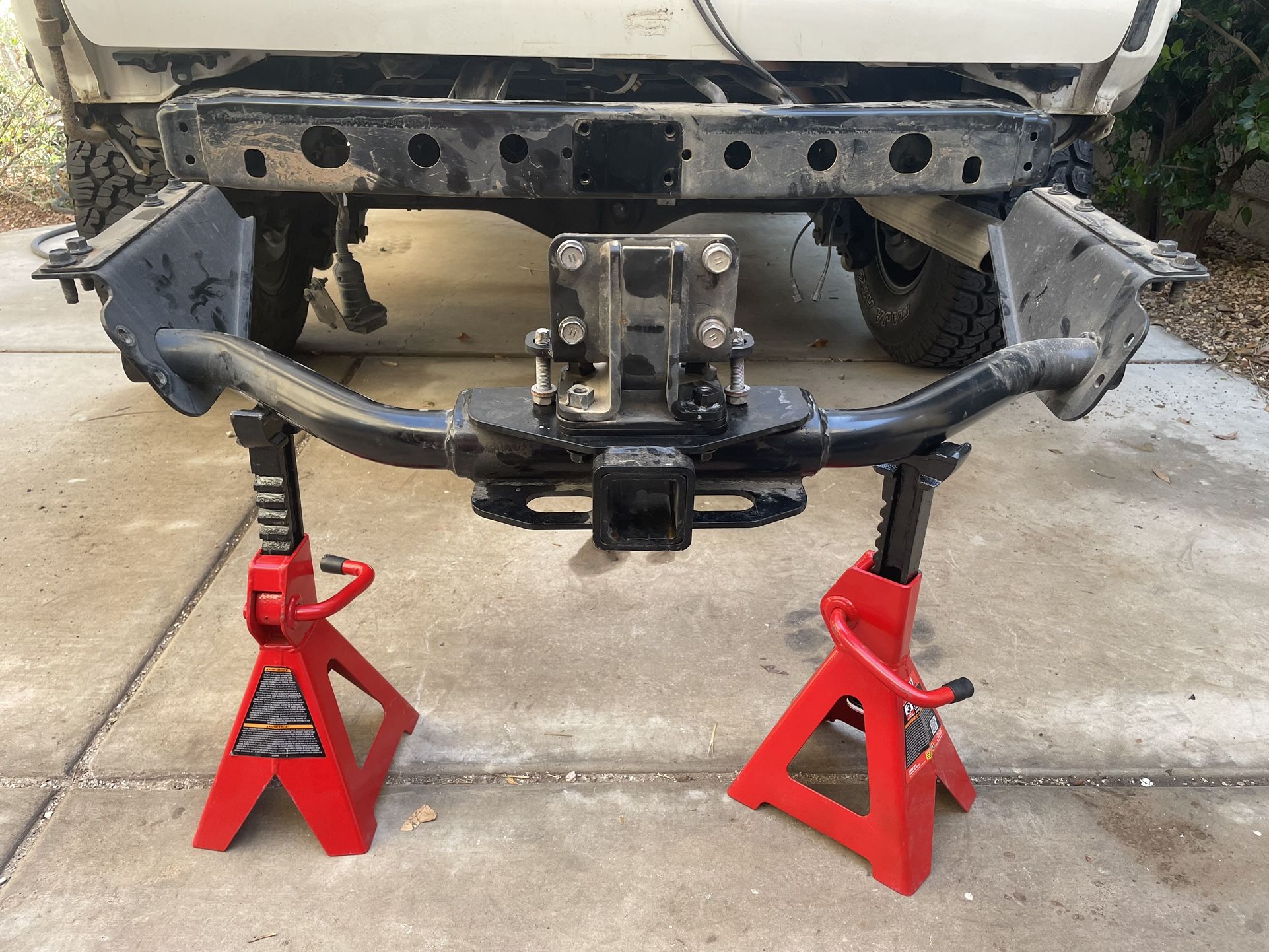 Lexus GX470 Tow Hitch Complete for Sale in Henderson, NV OfferUp