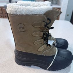 Kamik Men’s Waterproof Boots Size 10
