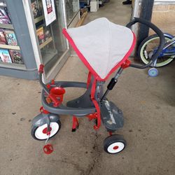 Radio flyer 4-in-1 Stroll ‘N Trike with Activity Tray