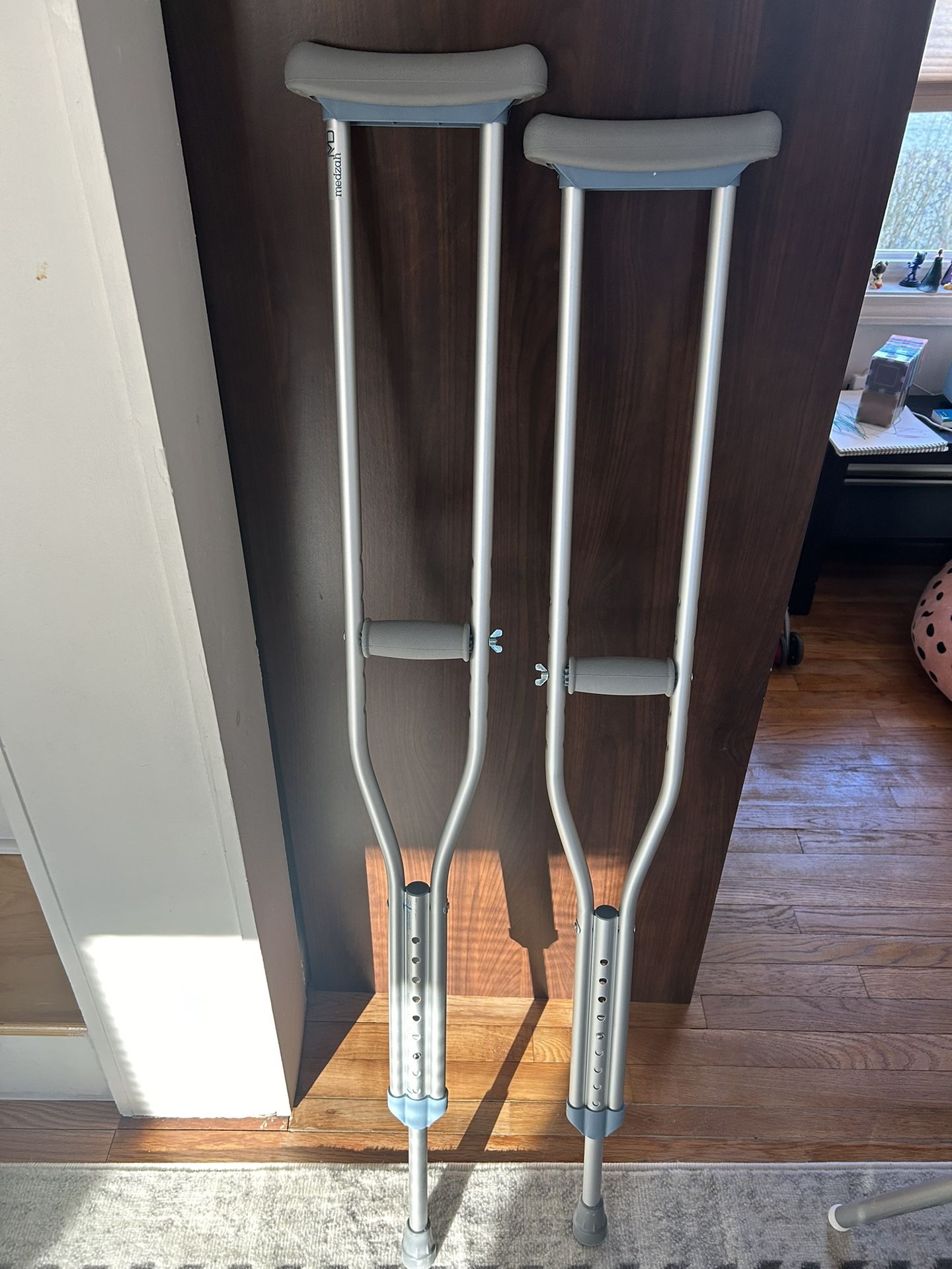 Crutches