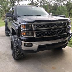 2015 Silverado 1500 LT Head Lights. 