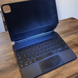 Apple Magic Keyboard For iPad Pro/Air 11” 