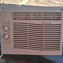 FRIGIDAIRE Air Conditioner!
