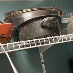 Speckled Ceramic Roaster  Pan With Lid