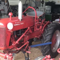 Farmall Cub