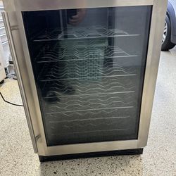 Magic Chef Fridge Wine Mini Fridge
