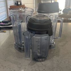Vita Mix Containers
