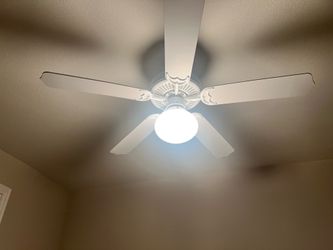 Monte Carlo five blade 52 inch white ceiling fan